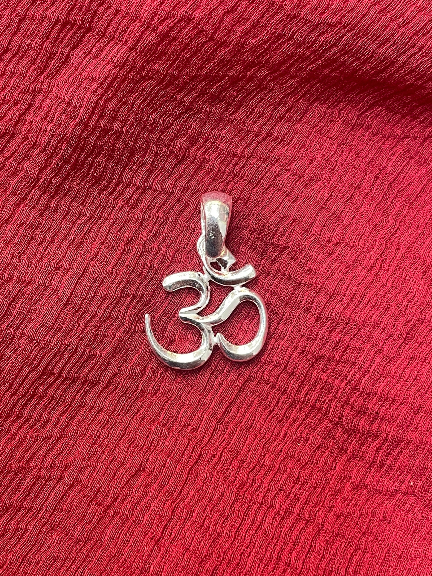 92.5 Silver Om Pendant for Men & Women | Sacred Aum Symbol Design | Spiritual Jewellery