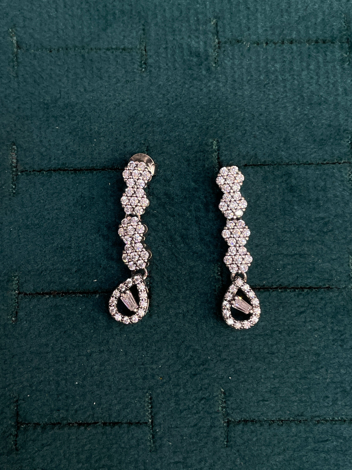 92.5 Silver Earrings | Stylish Refined Design | Elegant Jewellery pair