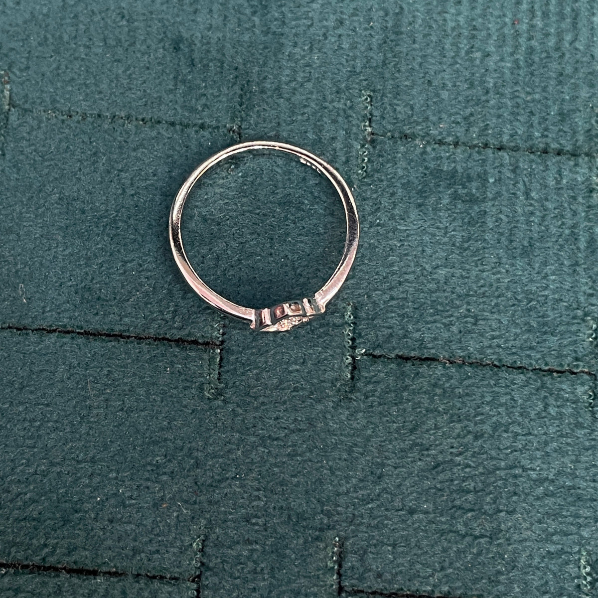 92.5 Sterling Silver Diamond-Frame Clover Finger Ring