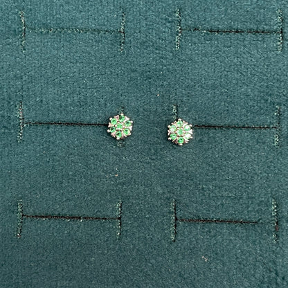 92.5 Silver Green Stone Flower Studs Pair