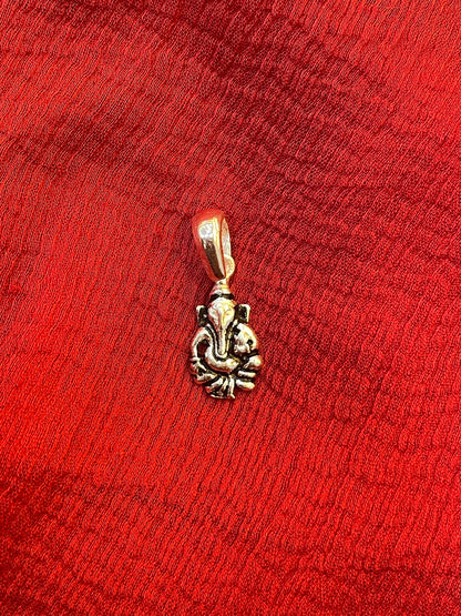 92.5 Silver Vinayaka (Ganesha) Design Pendant for Men & Women – Traditional Temple Style