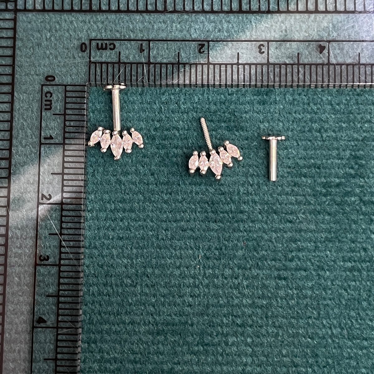 92.5 Silver Five Leaf Dainty Bugadi Pair