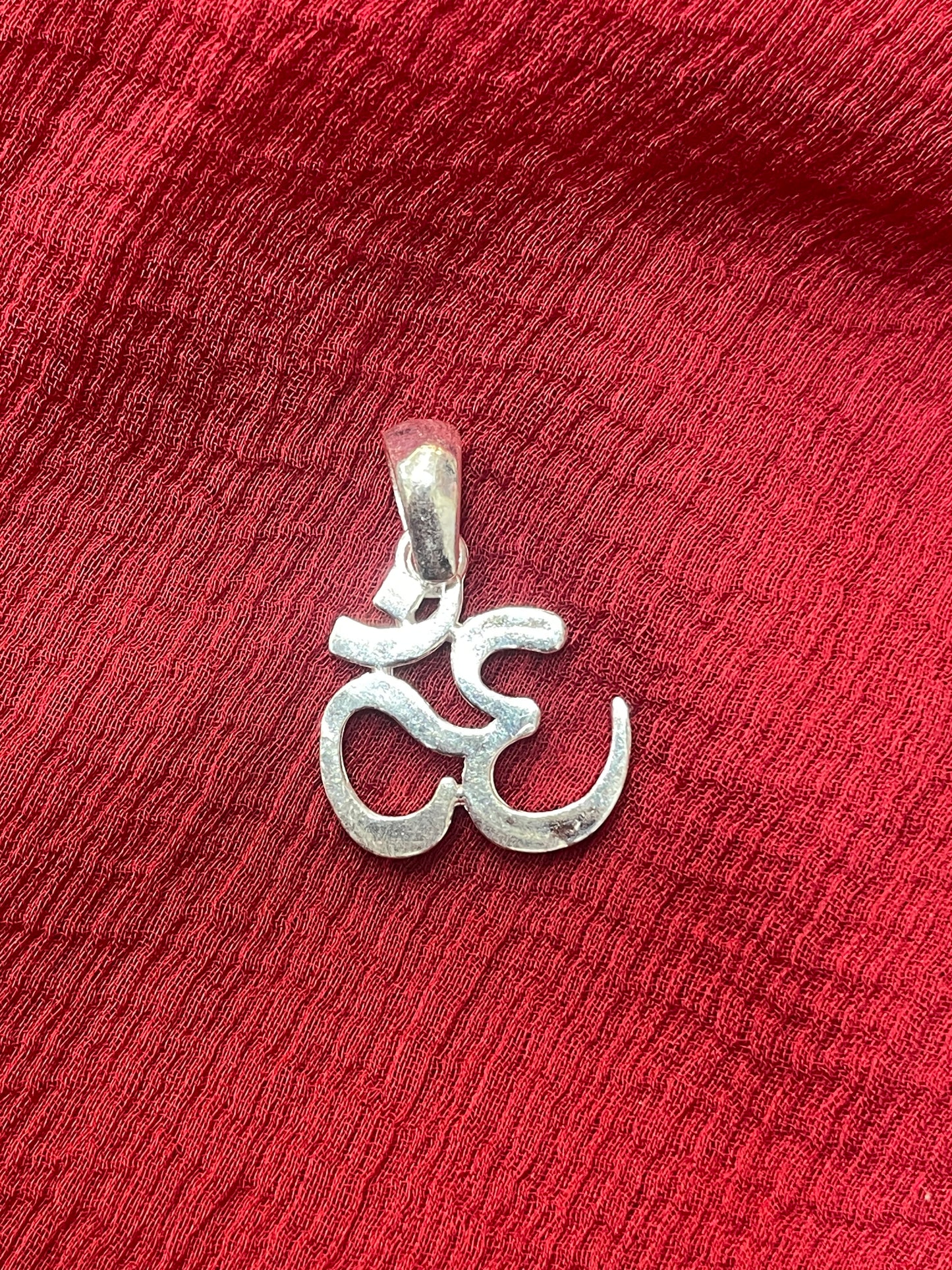 92.5 Silver Om Pendant for Men & Women | Sacred Aum Symbol Design | Spiritual Jewellery
