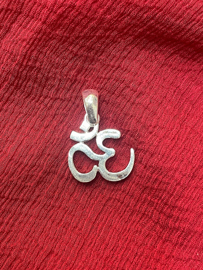 92.5 Silver Om Pendant for Men & Women | Sacred Aum Symbol Design | Spiritual Jewellery