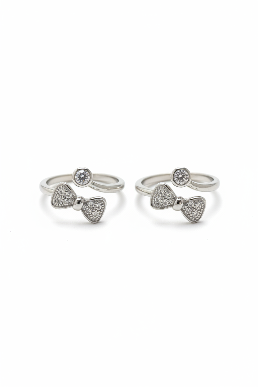 92.5 Silver Bow Stone Adjustable Toe Rings for Women | Pavé Bow & Solitaire Design