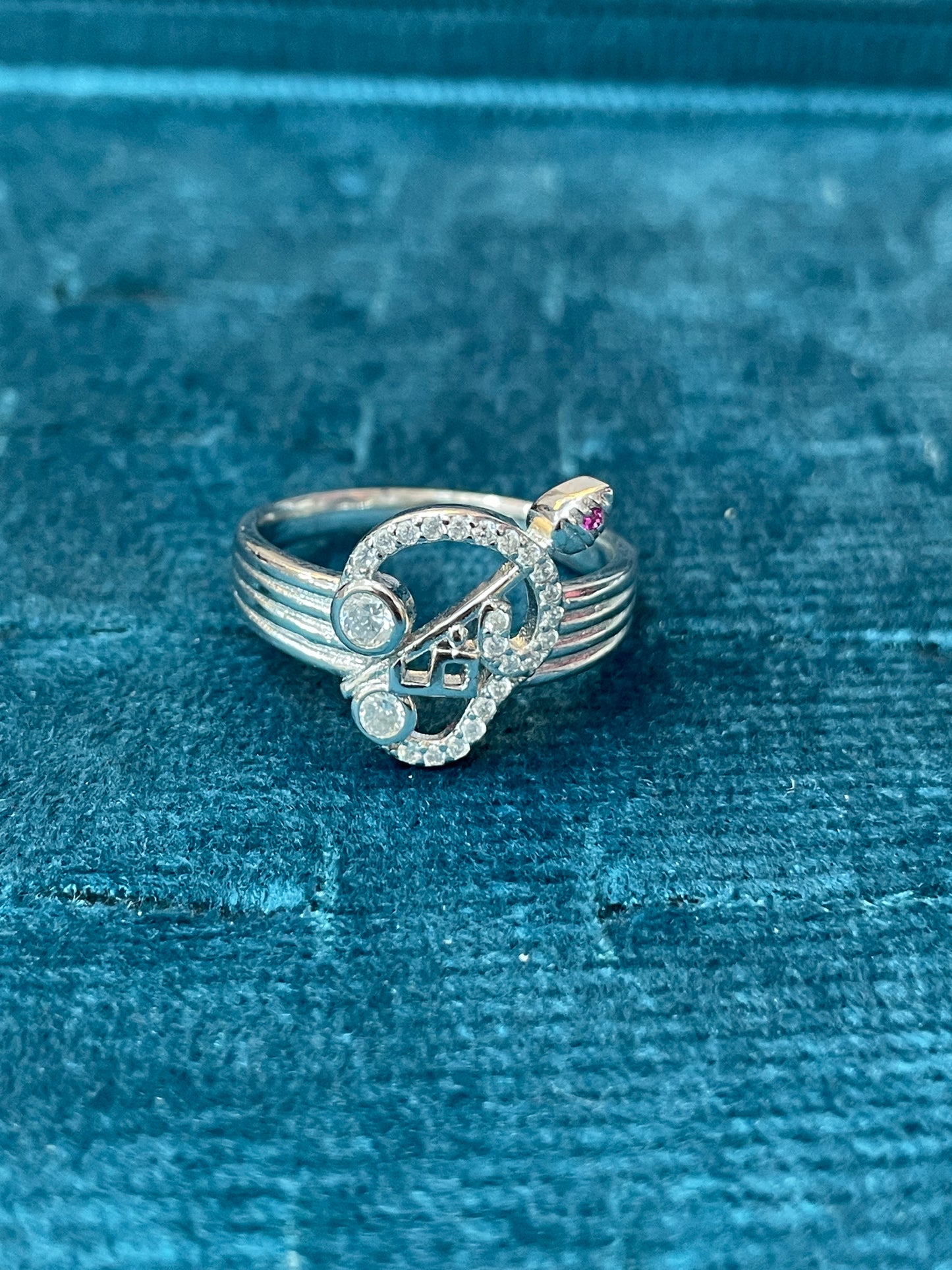 92.5 Silver Men’s Ring | Stylish Classic Design | Elegant Jewellery