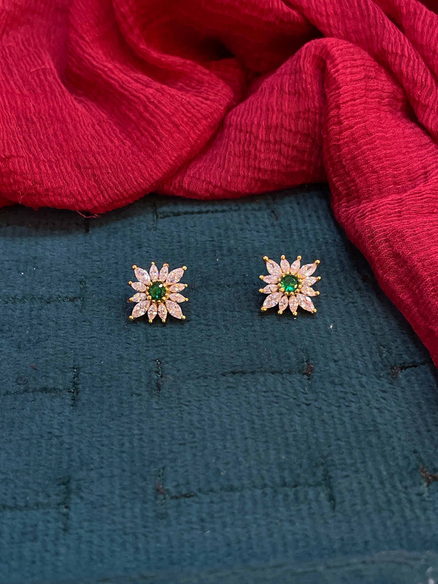 925 Silver Gold Plated Emarald Stud