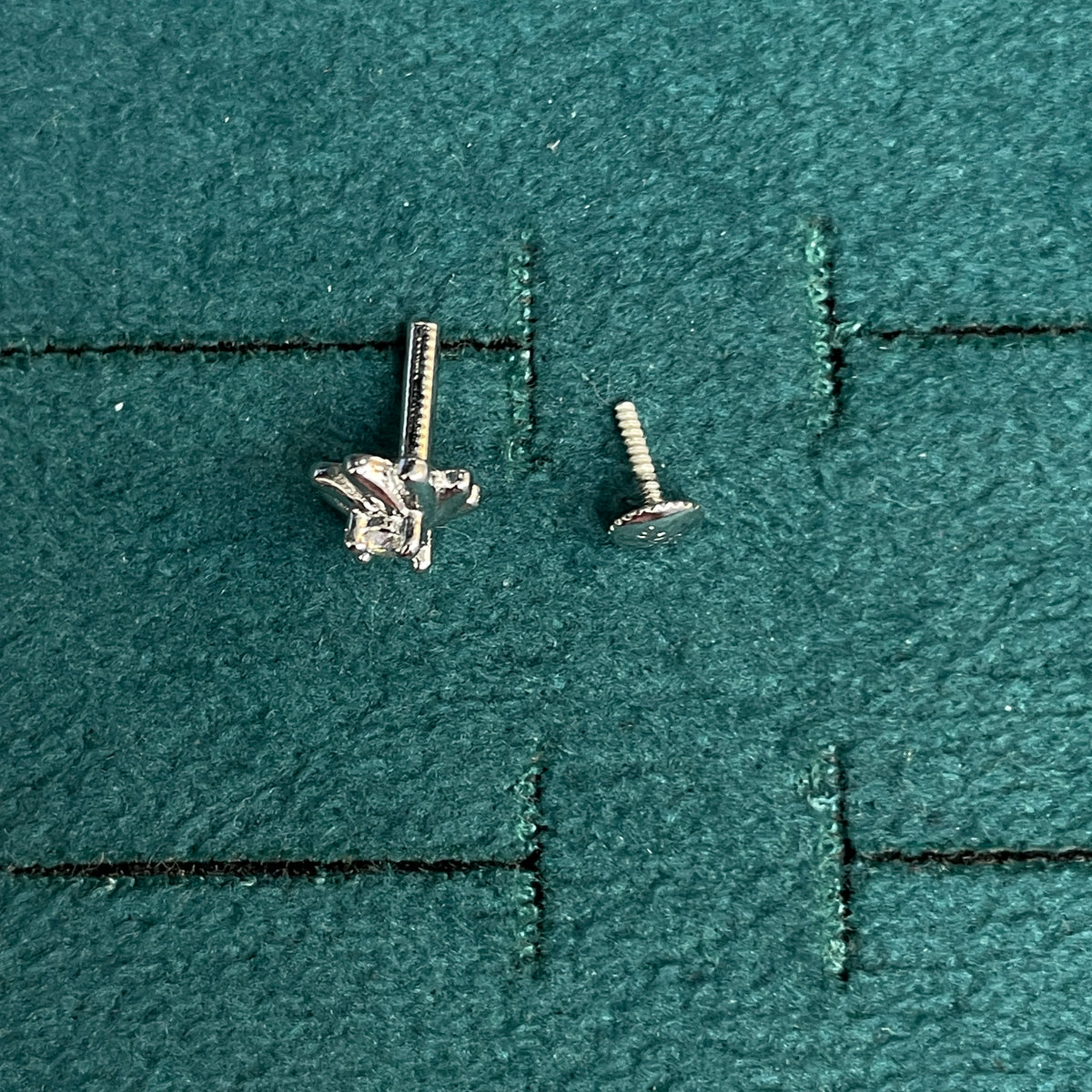 92.5 Sterling Silver Solitaire CZ Sunflower Prong Stud Earrings for Women pair