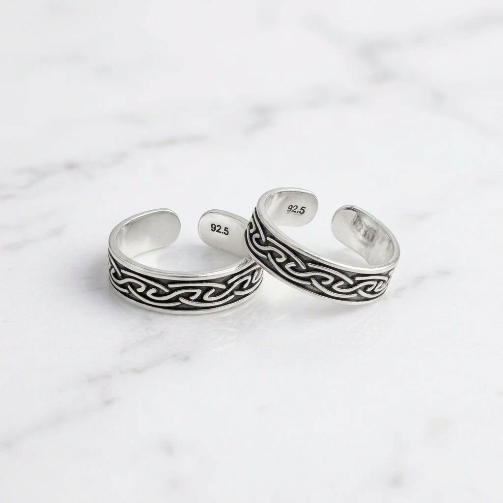 92.5 Silver Oxidised Knot Band Toe Rings