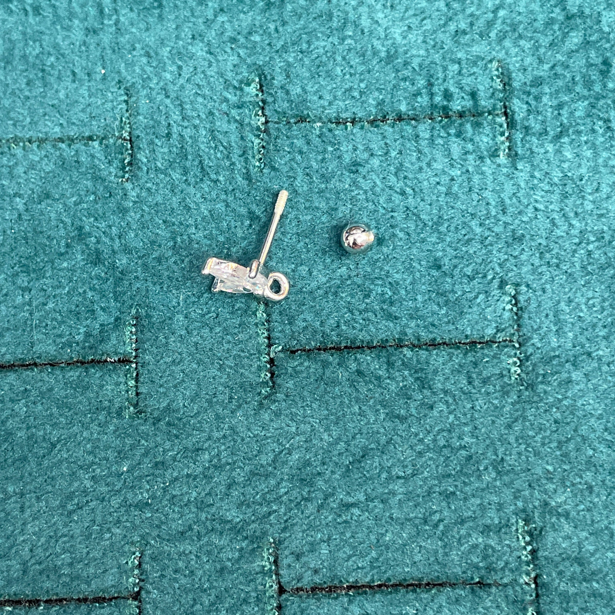925 Silver 3 Leaf Studs - Ball back pair