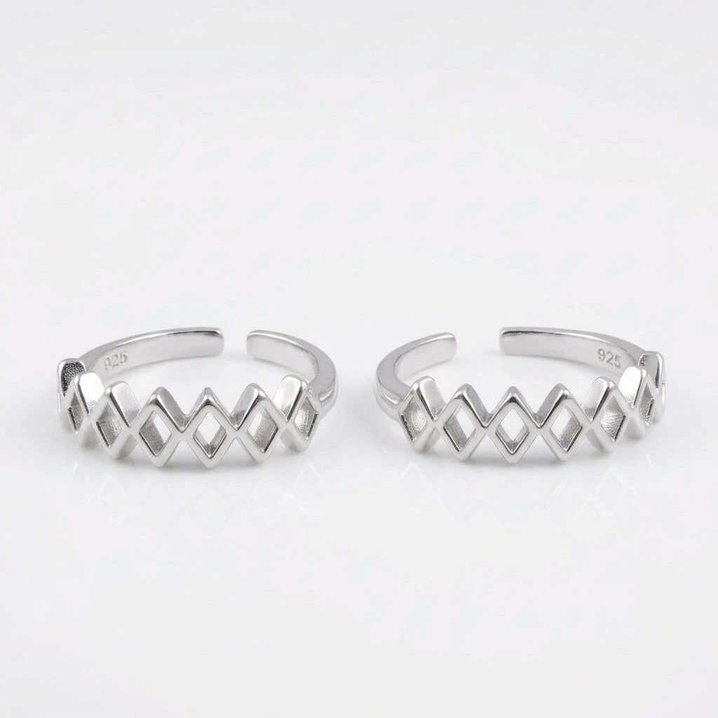 92.5 Silver Diamond Frame Toe Rings