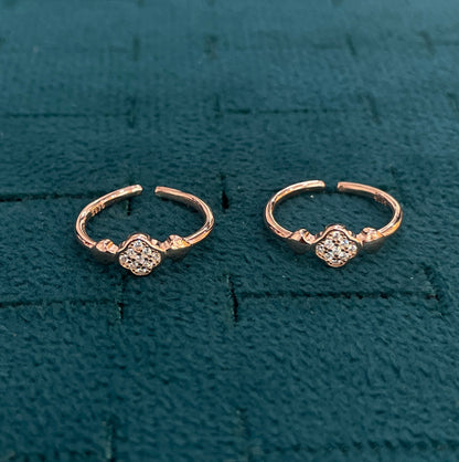 92.5 Silver Rose Gold Plated White CZ Clover Toe Rings