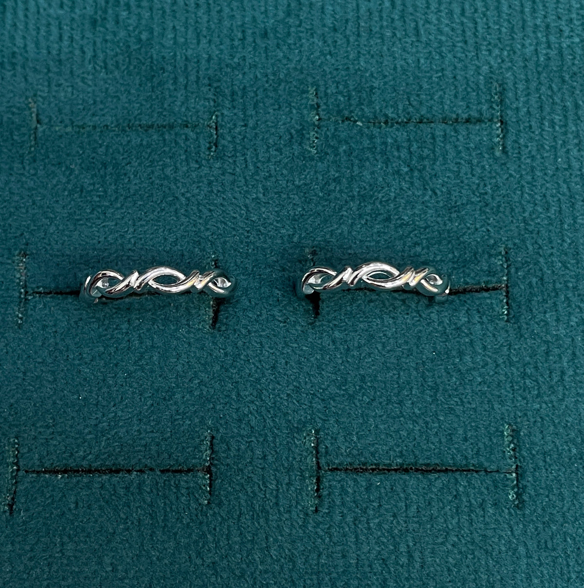 92.5 Silver Twist Loop Toe Rings