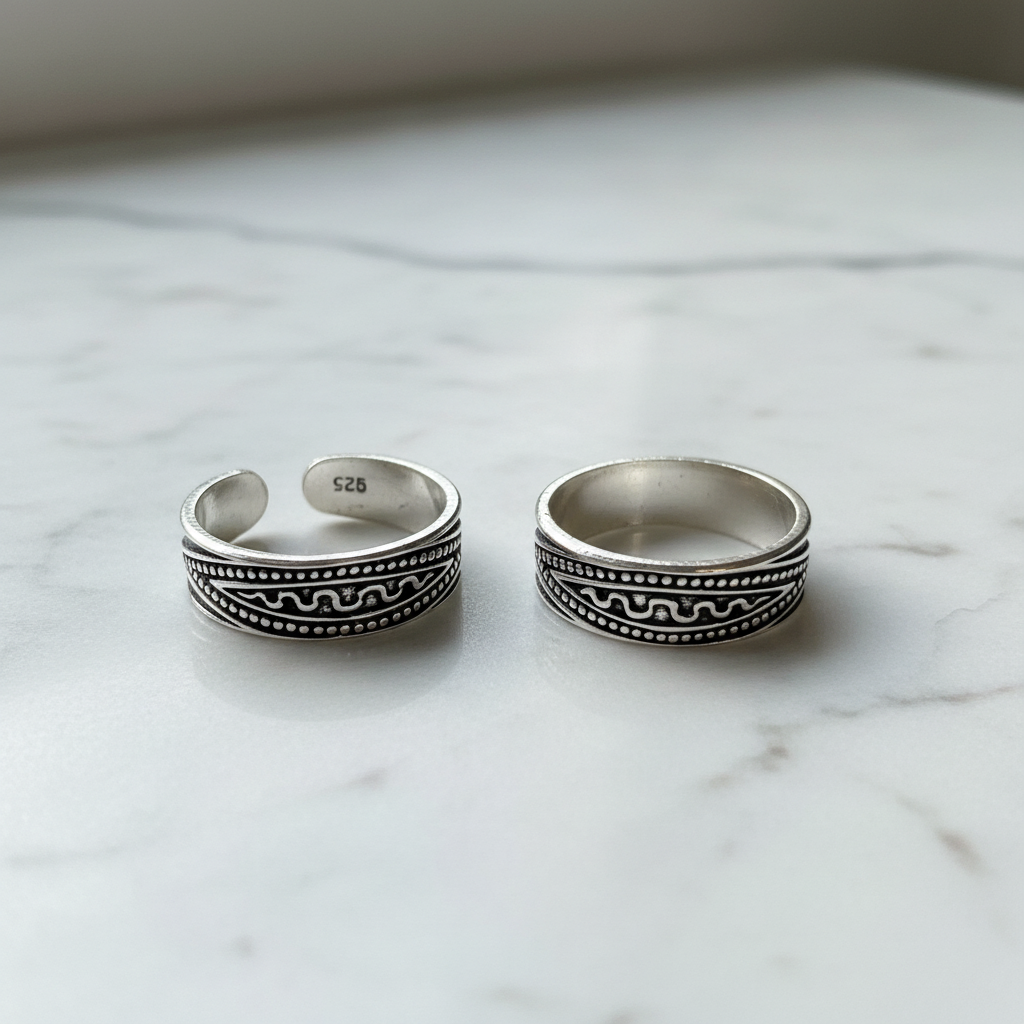 92.5 Silver Oxidised Adjustable Toe Rings for Women | Vintage Scroll Design