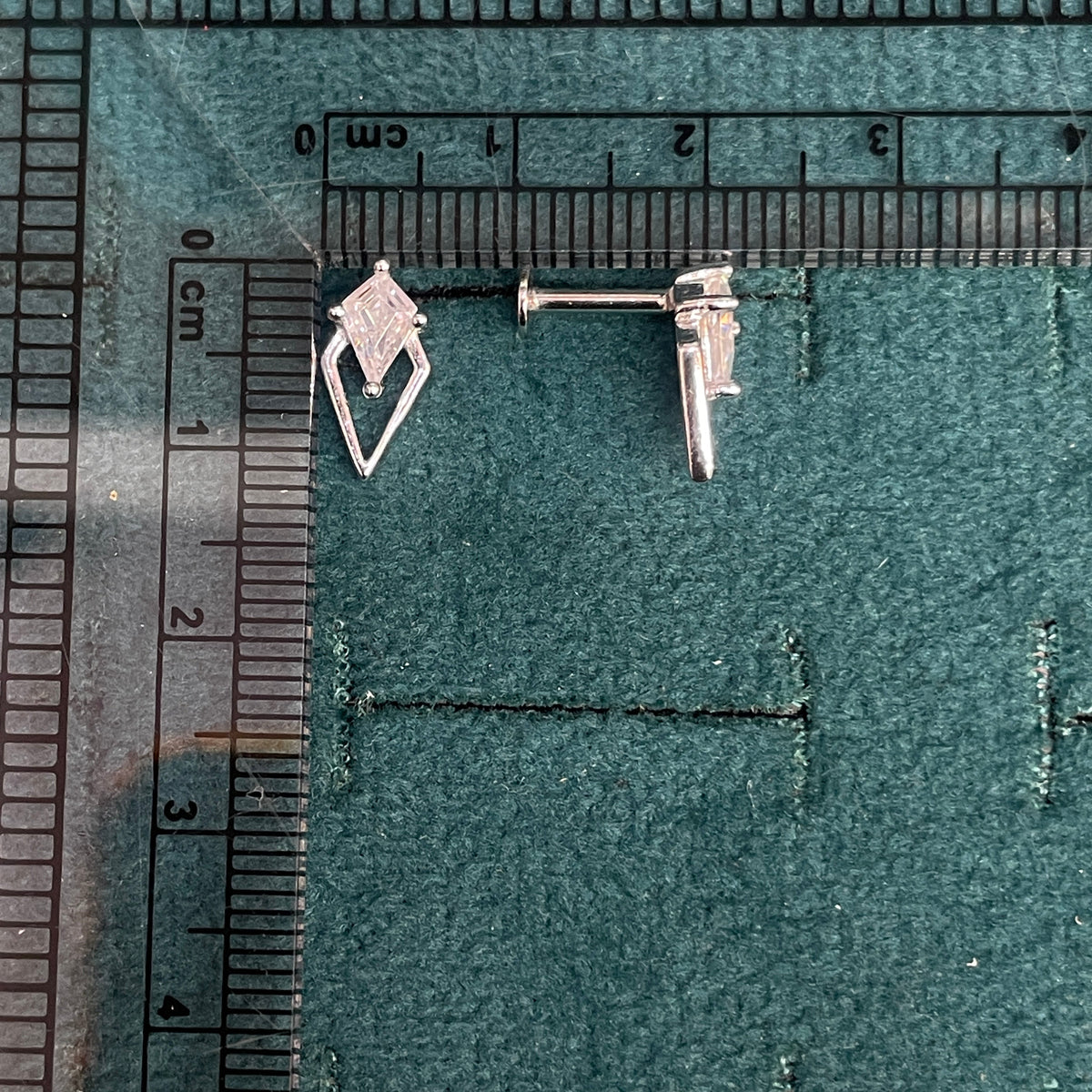 92.5 Silver Clear Stone Kite Studs Pair
