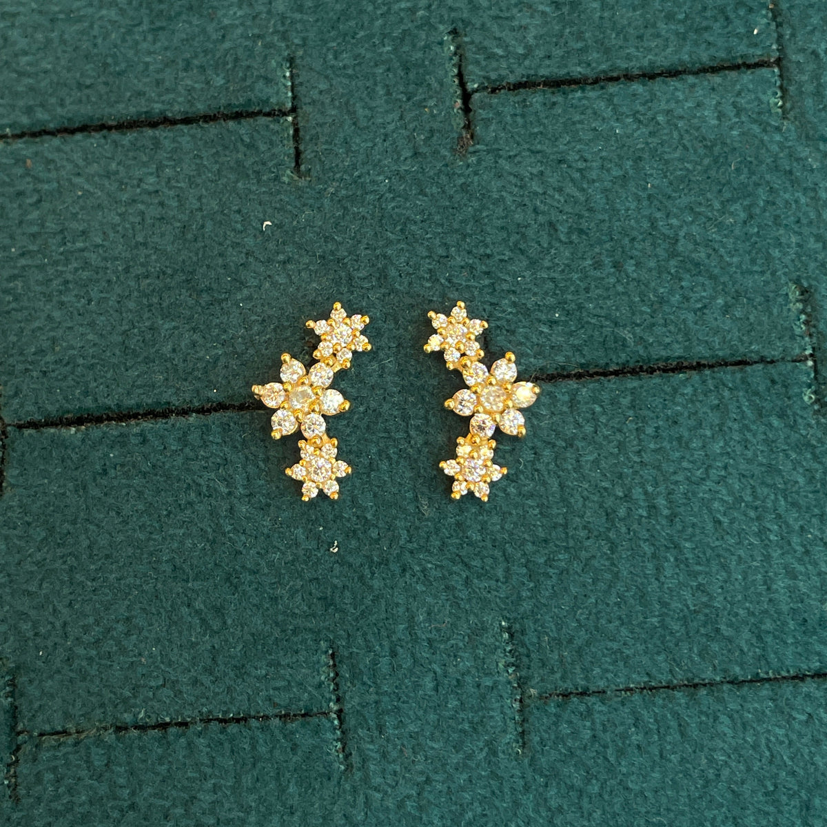 92.5 Silver Gold Plated Triple Flower Stud Earrings Pair