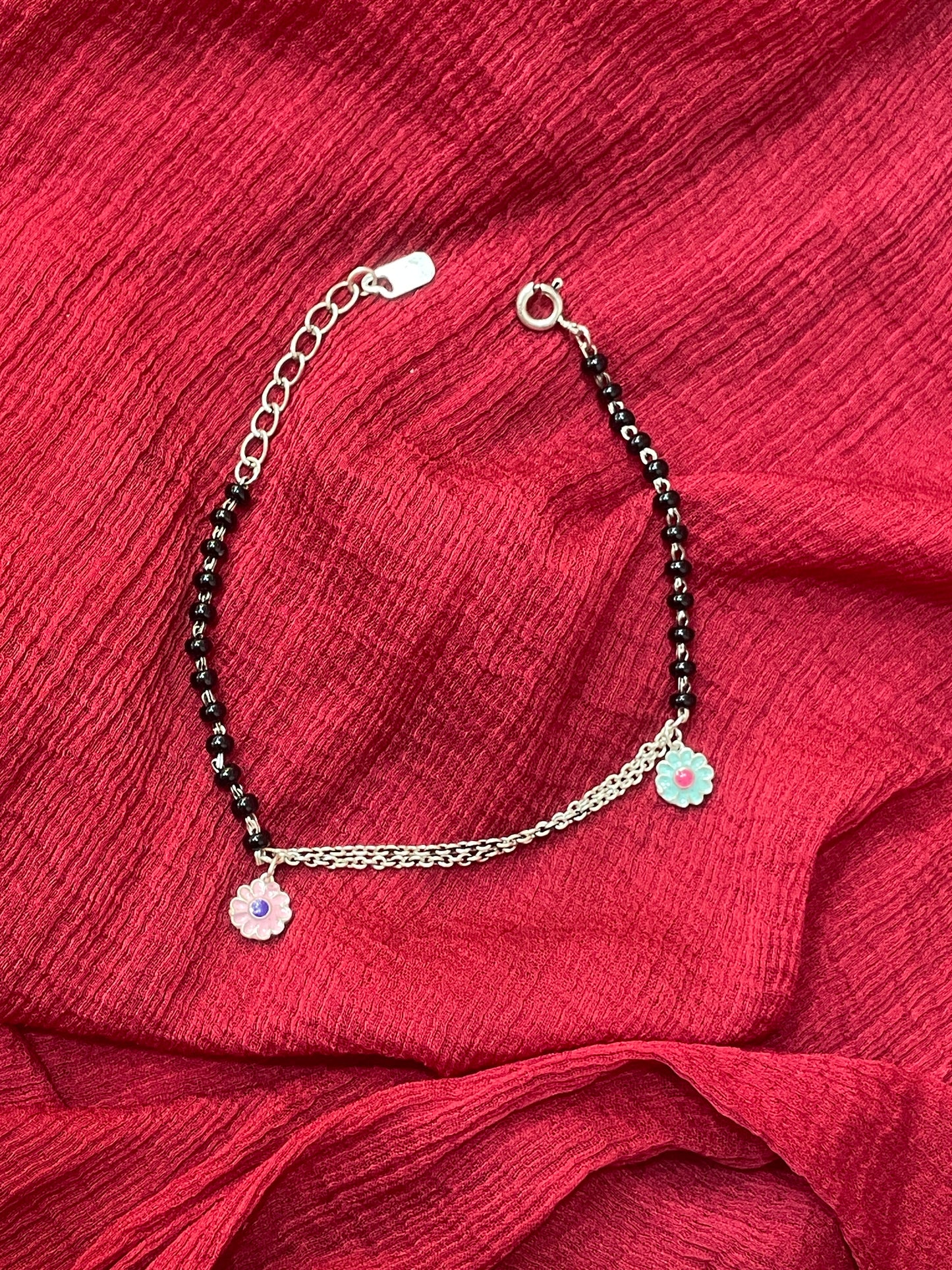 92.5 Silver Flower Black Beads Bracelet for Women 7.5 Inches | Stylish Elegant Design | Daily Wear Jewellery