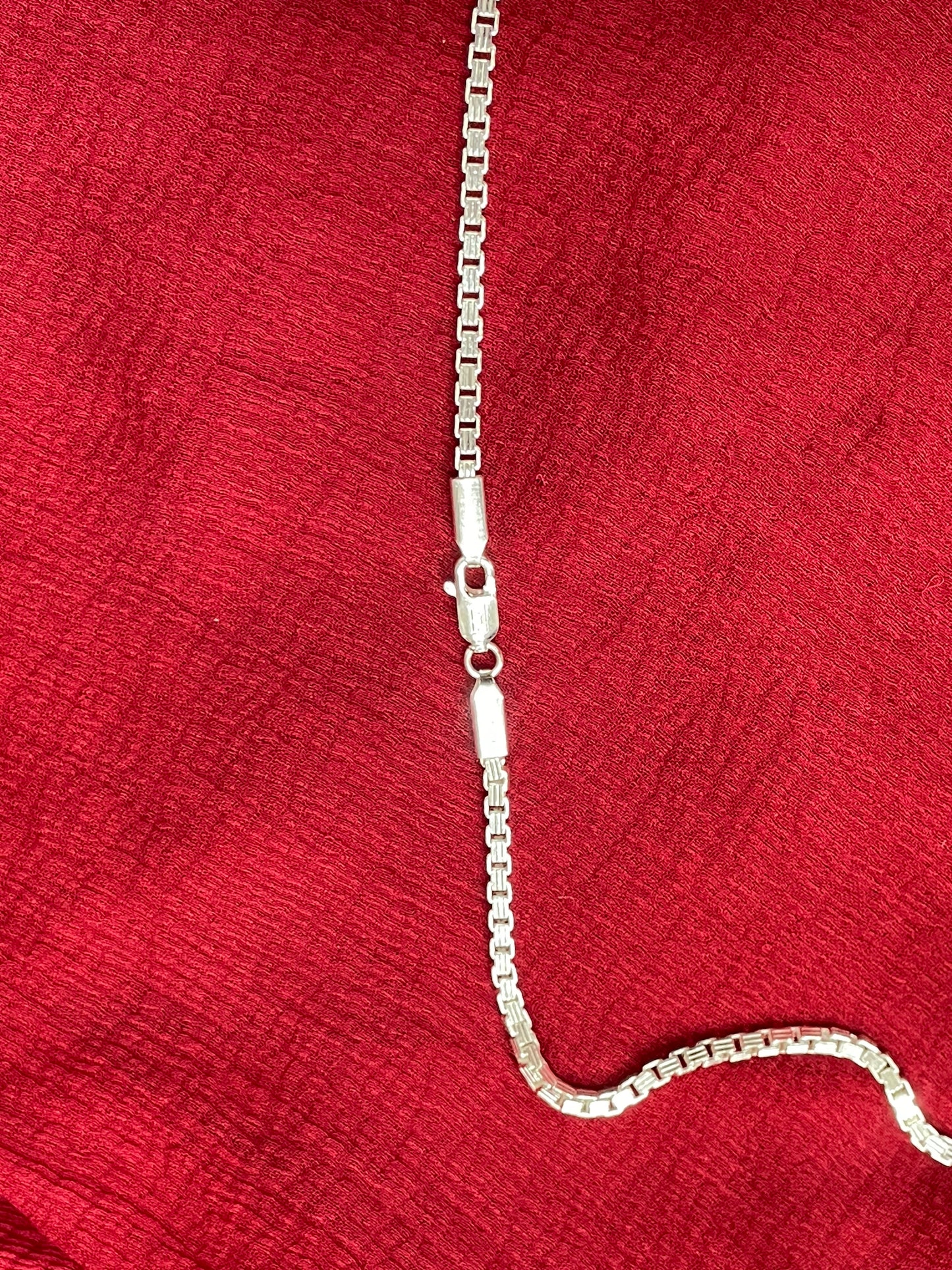 92.5 silver stylish chain 20 inches