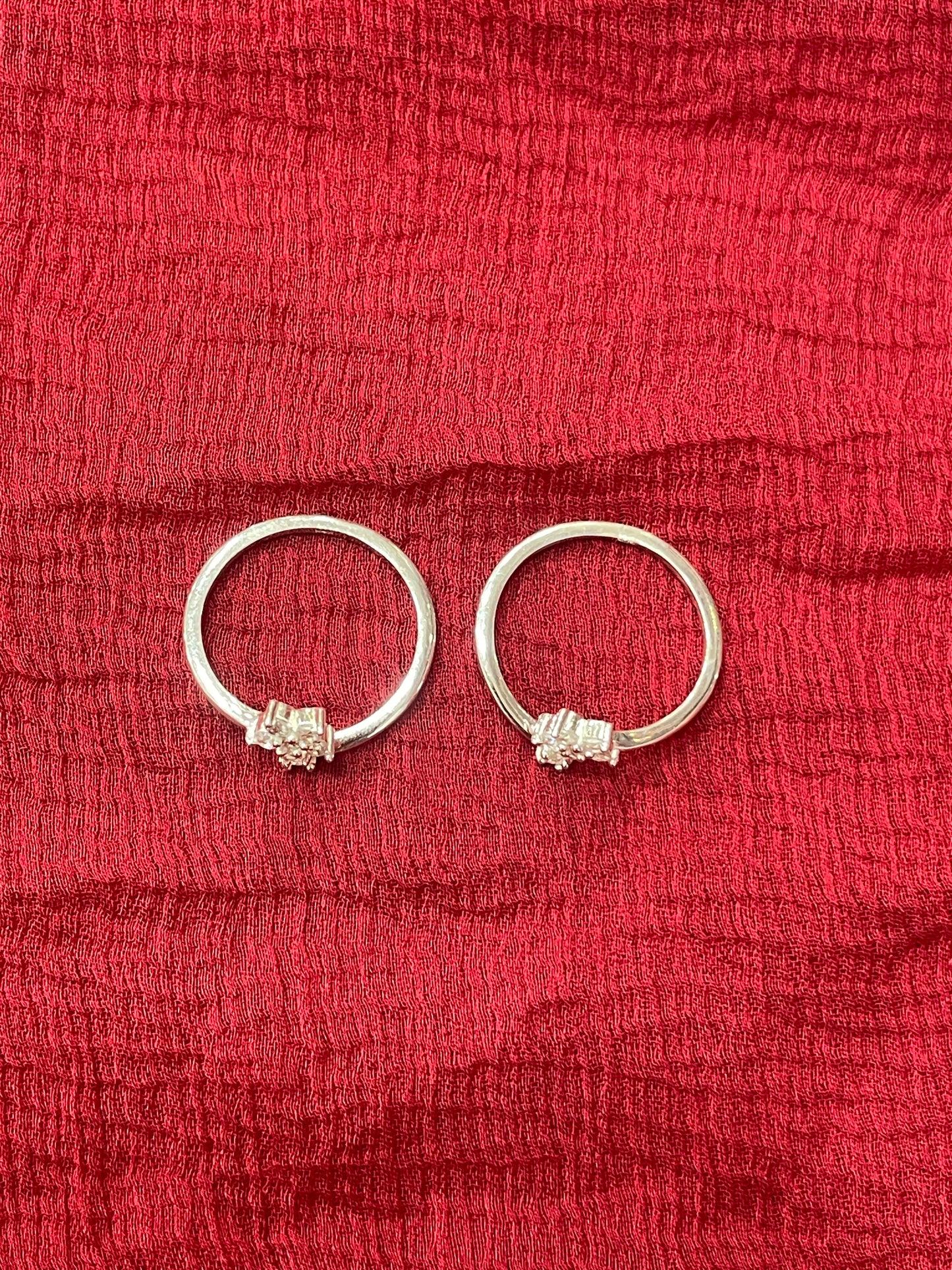 92.5 Silver White Stone Flower Toe Rings | Premium Floral Design | Jewellery