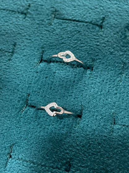 92.5 Sterling Silver Arrow Toe Rings for Women | Bold Directional Design