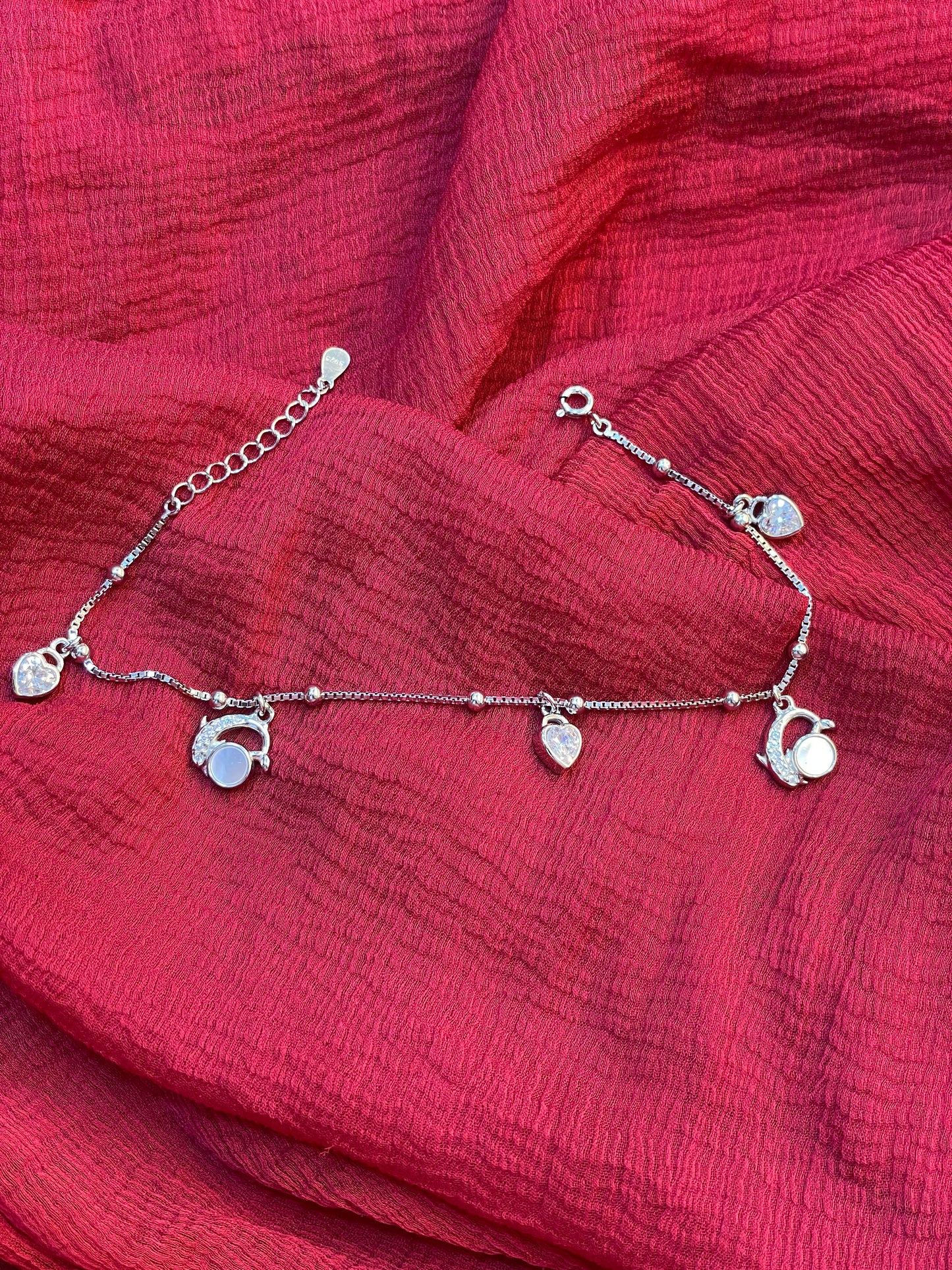 92.5 Silver Dolphin Bracelet for Women 8.5 Inches | Stylish Ocean-Inspired Design | Elegant Jewellery