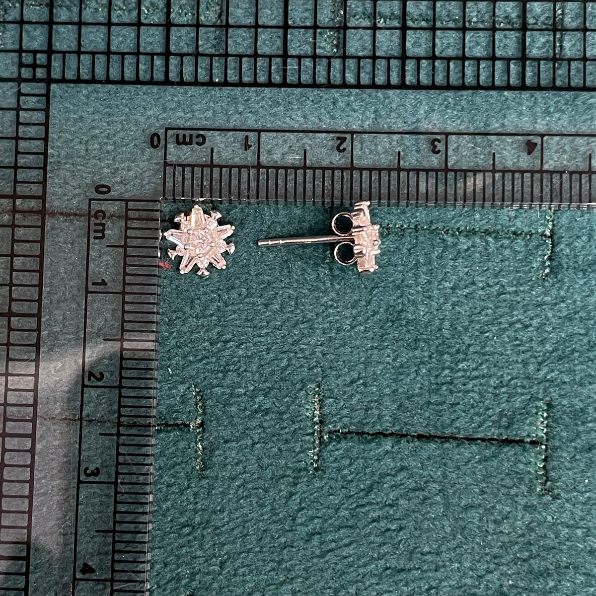 92.5 Silver Stylish Flower Studs | Elegant Floral Modern Design | Jewellery pair