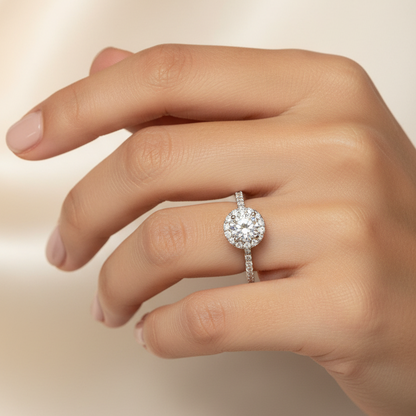 92.5 silver classy white stone ring size 9