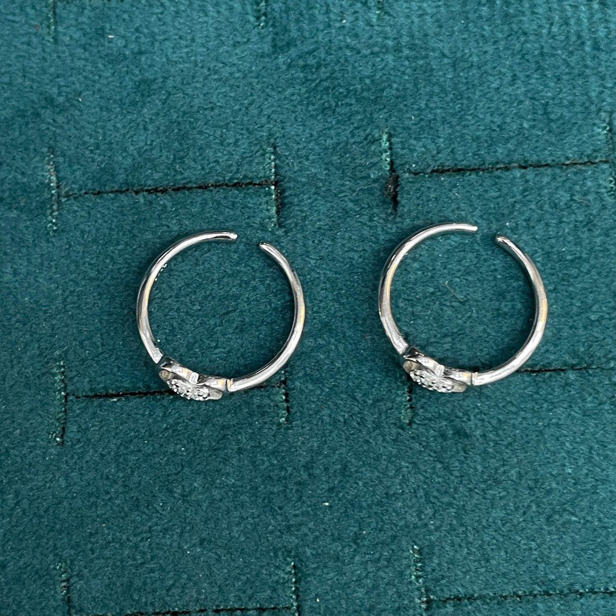 92.5 Sterling Silver CZ Cluster Open Heart Toe Rings for Women