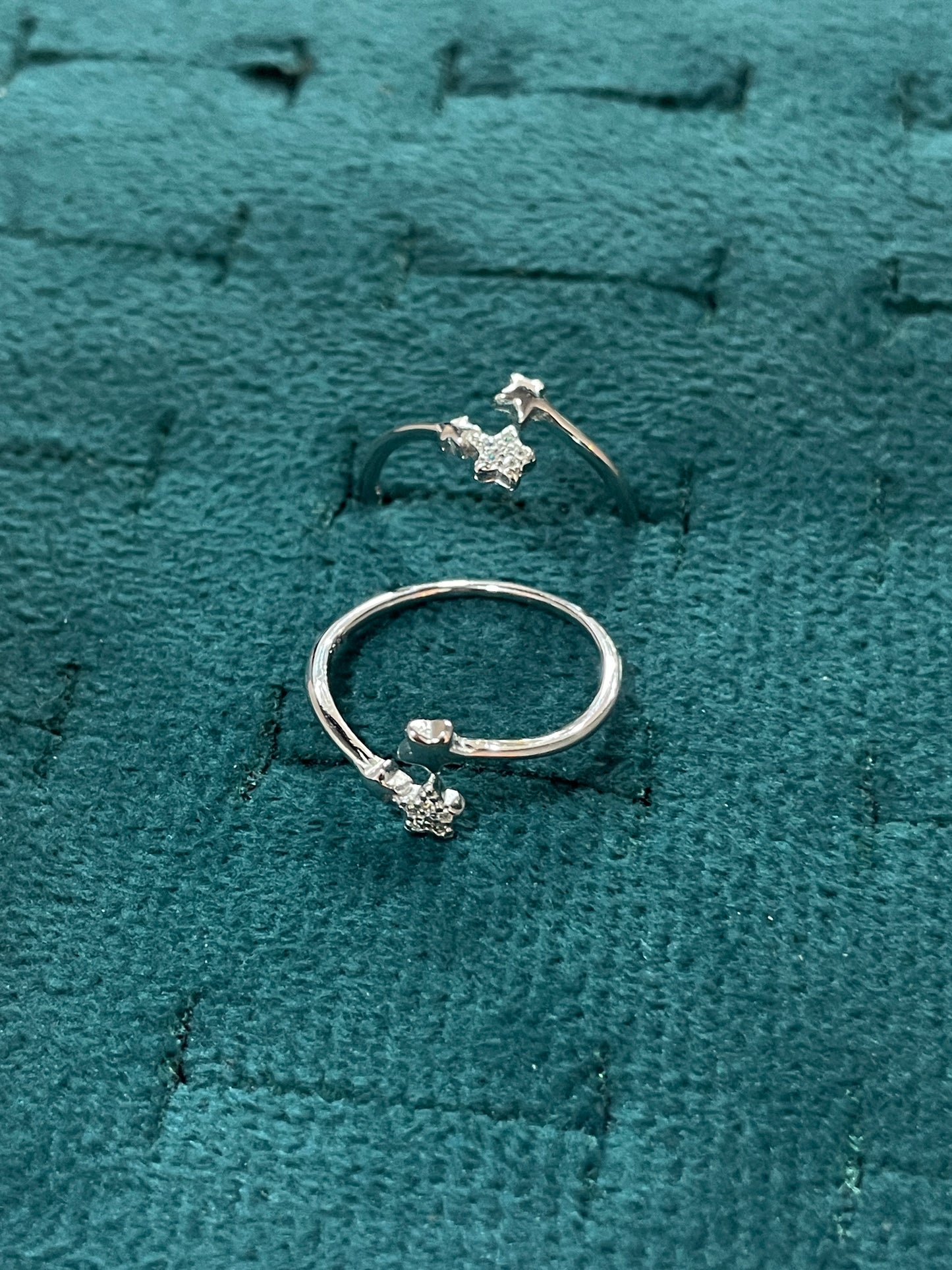 92.5 Sterling Silver Tristar Toe Rings for Women | Unique Triple Star Design
