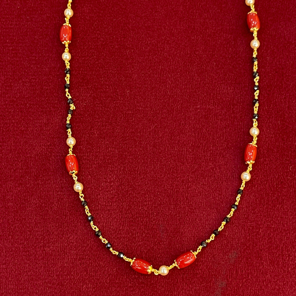 92.5 Silver Gold Plated Black Bead Coral Pearl Necklace for Women