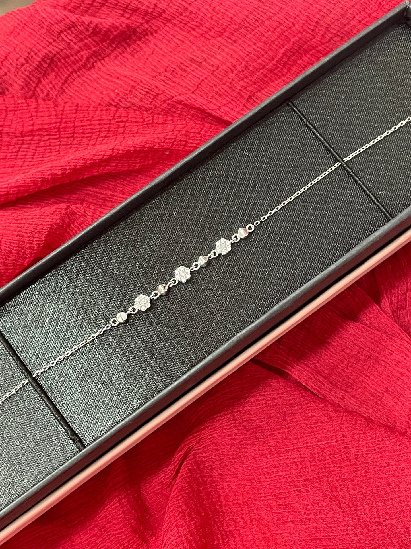 92.5 Silver Mini Flower Bracelet 8 Inches | Premium Stylish Floral Design | Jewellery