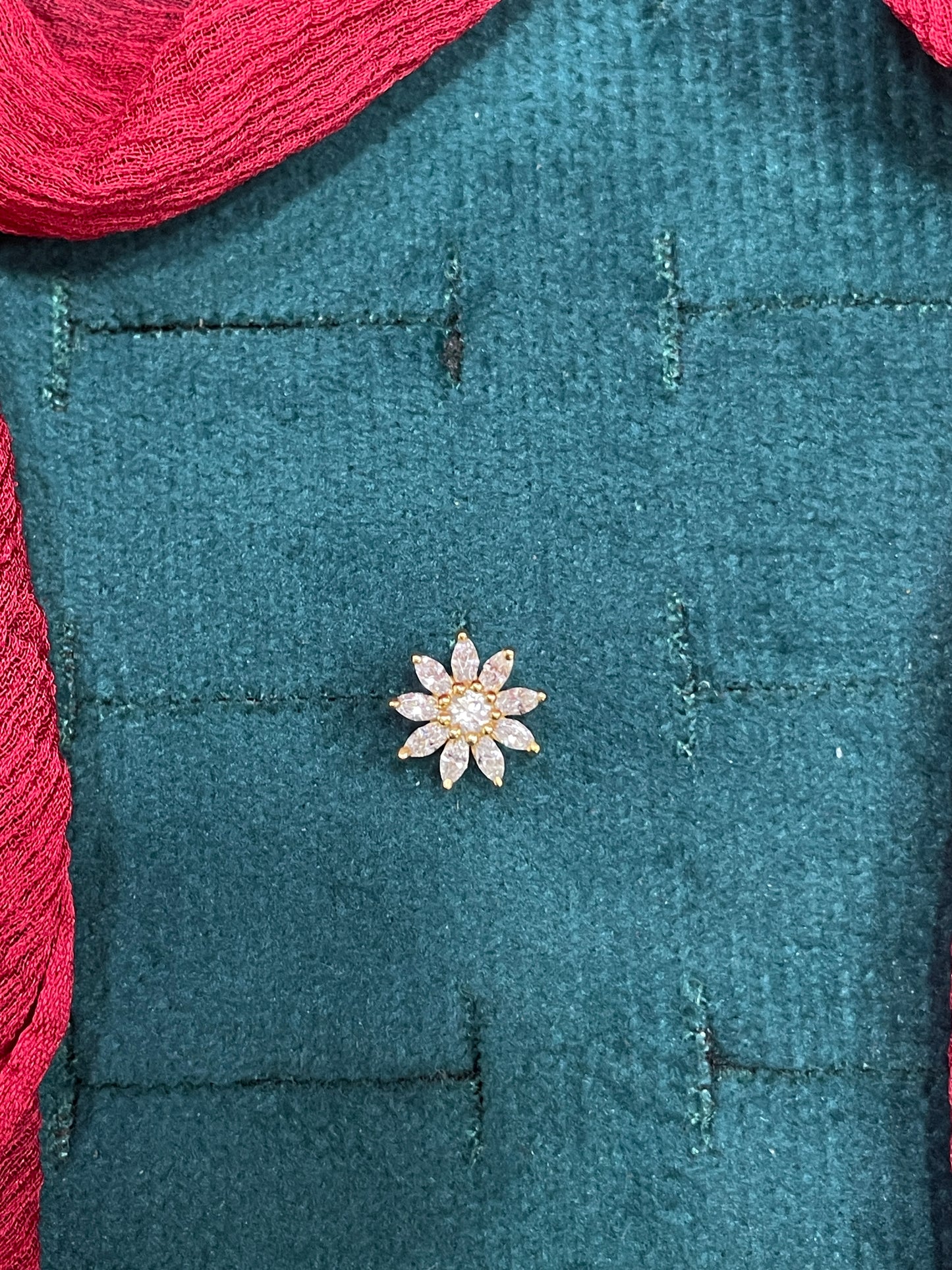 925 Silver Gold Plated Daisy Nosepin