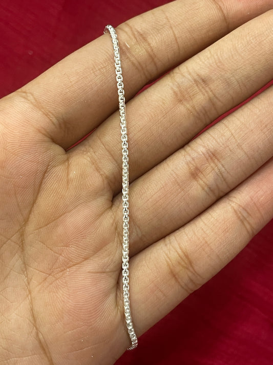 92.5 silver minimal stylish chain 24 inches