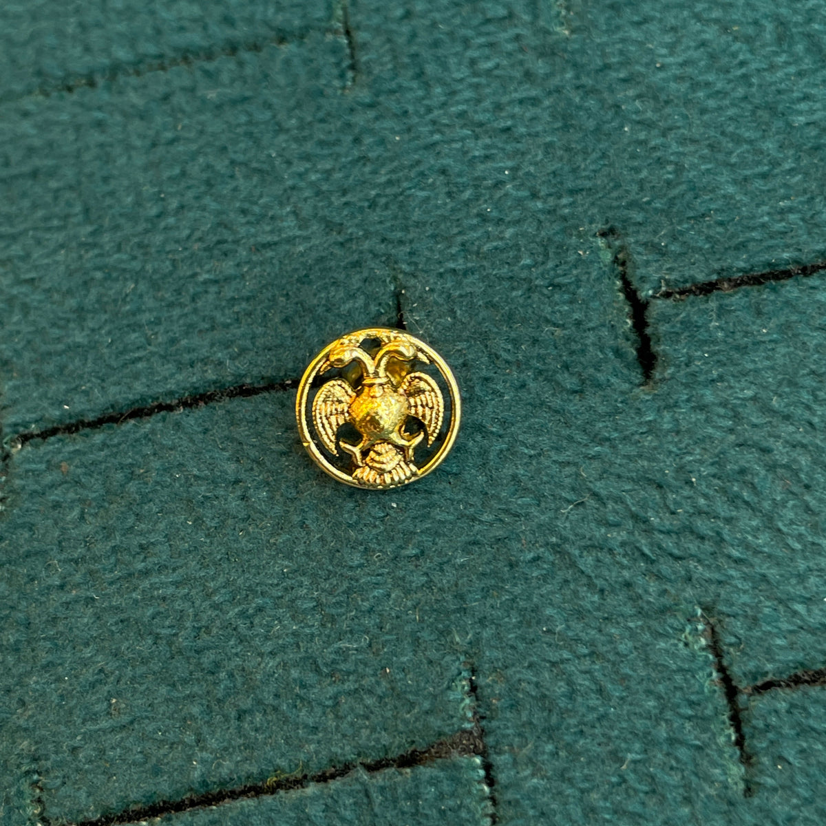 92.5 Silver Gold Plated Gandaberunda Reversible Stud Single Piece