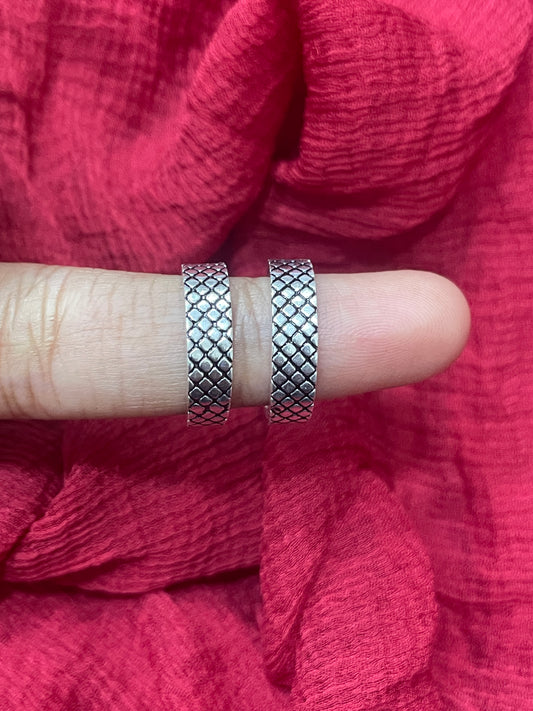 92.5 Silver Antique Oxidised Toe Rings for Women | Ethnic Adjustable Daily Wear Jewellery