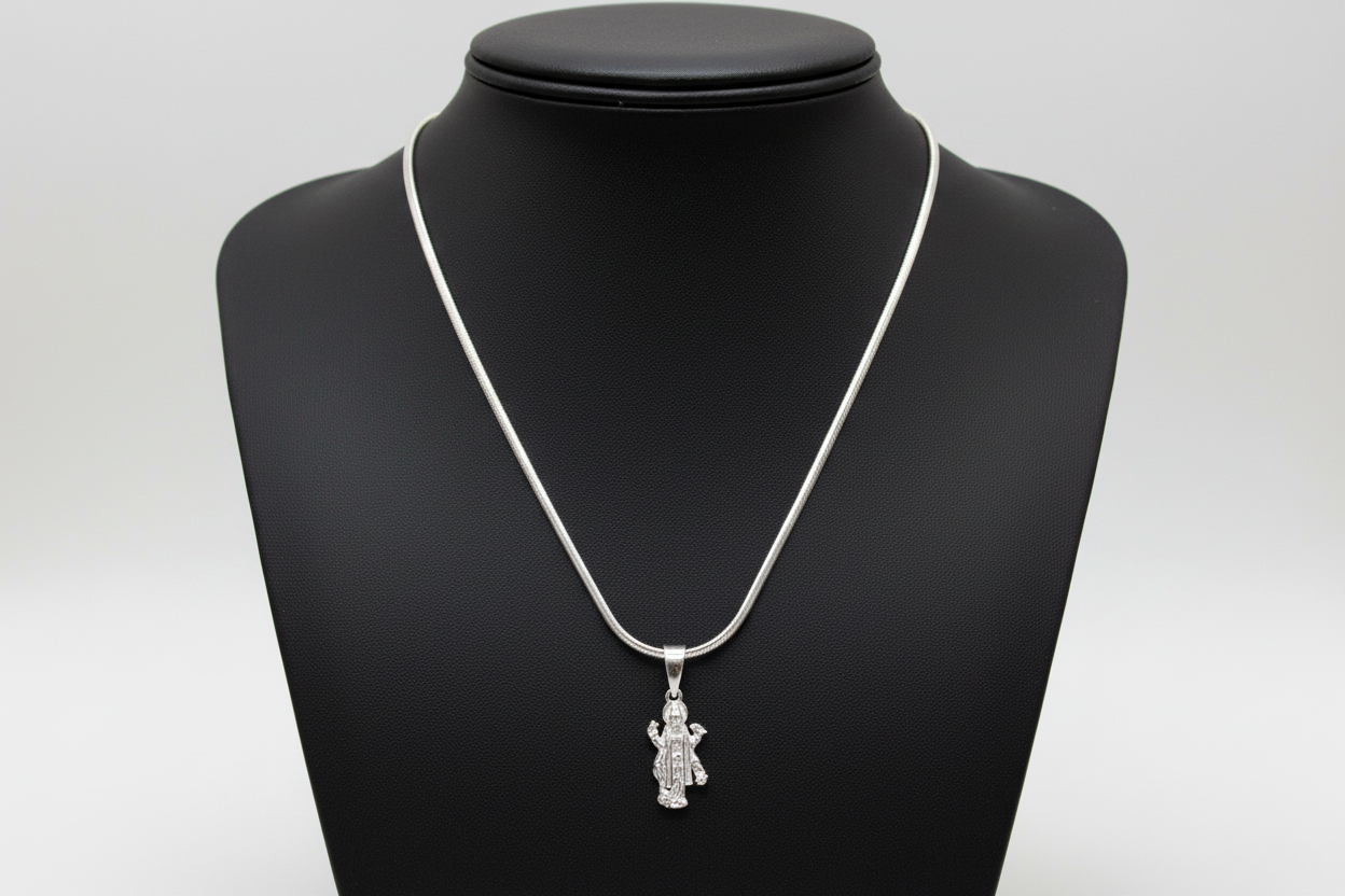 92.5 Silver Vishnu Murthy Design Pendant for Men & Women – Traditional Temple Style