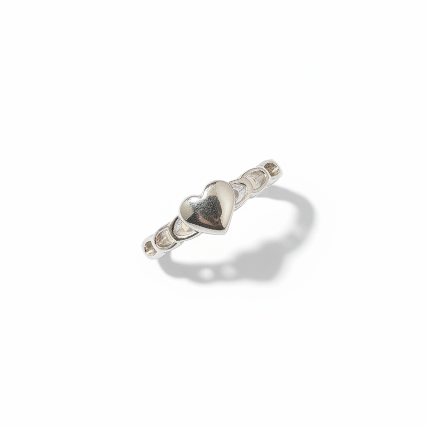 92.5 silver classy heart ring size 14