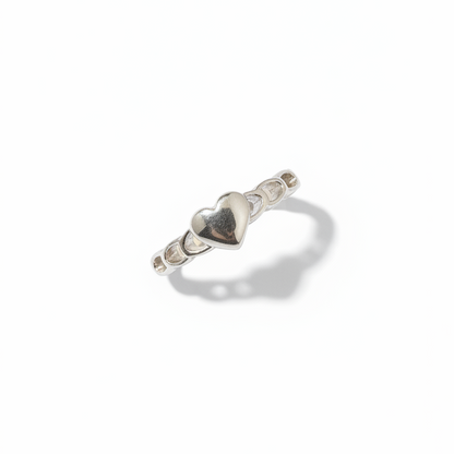 92.5 silver classy heart ring size 14