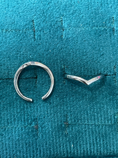 92.5 Silver Plain V Toe Rings | Stylish Minimal Design | Elegant Jewellery