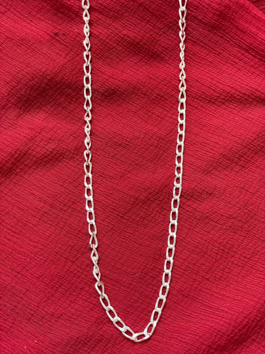 92.5 silver classy Cuban chain 20 inches