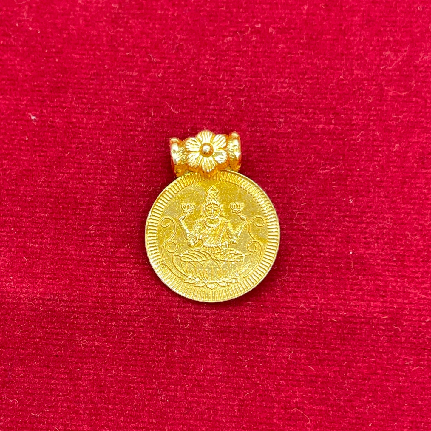 925 Silver Gold-Plated Lakshmi Devi Kasu Pendant for Women