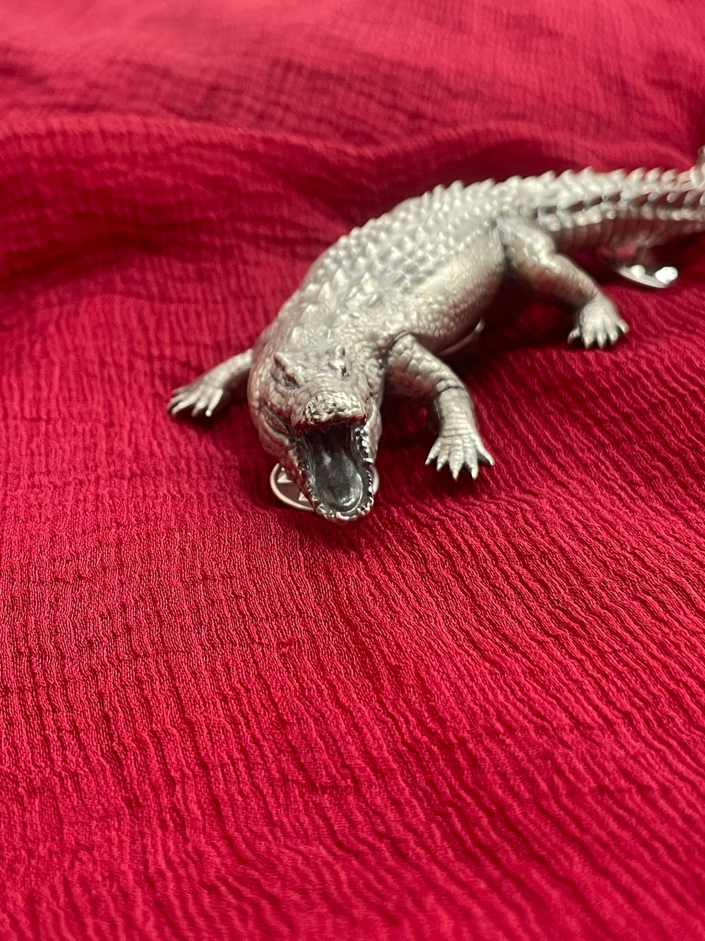 92.5 Silver Crocodile Shoulder Brooch | Unique Statement Design | Jewellery