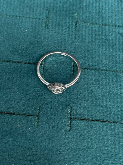 92.5 Sterling Silver Swirl Knot Finger Ring for Women