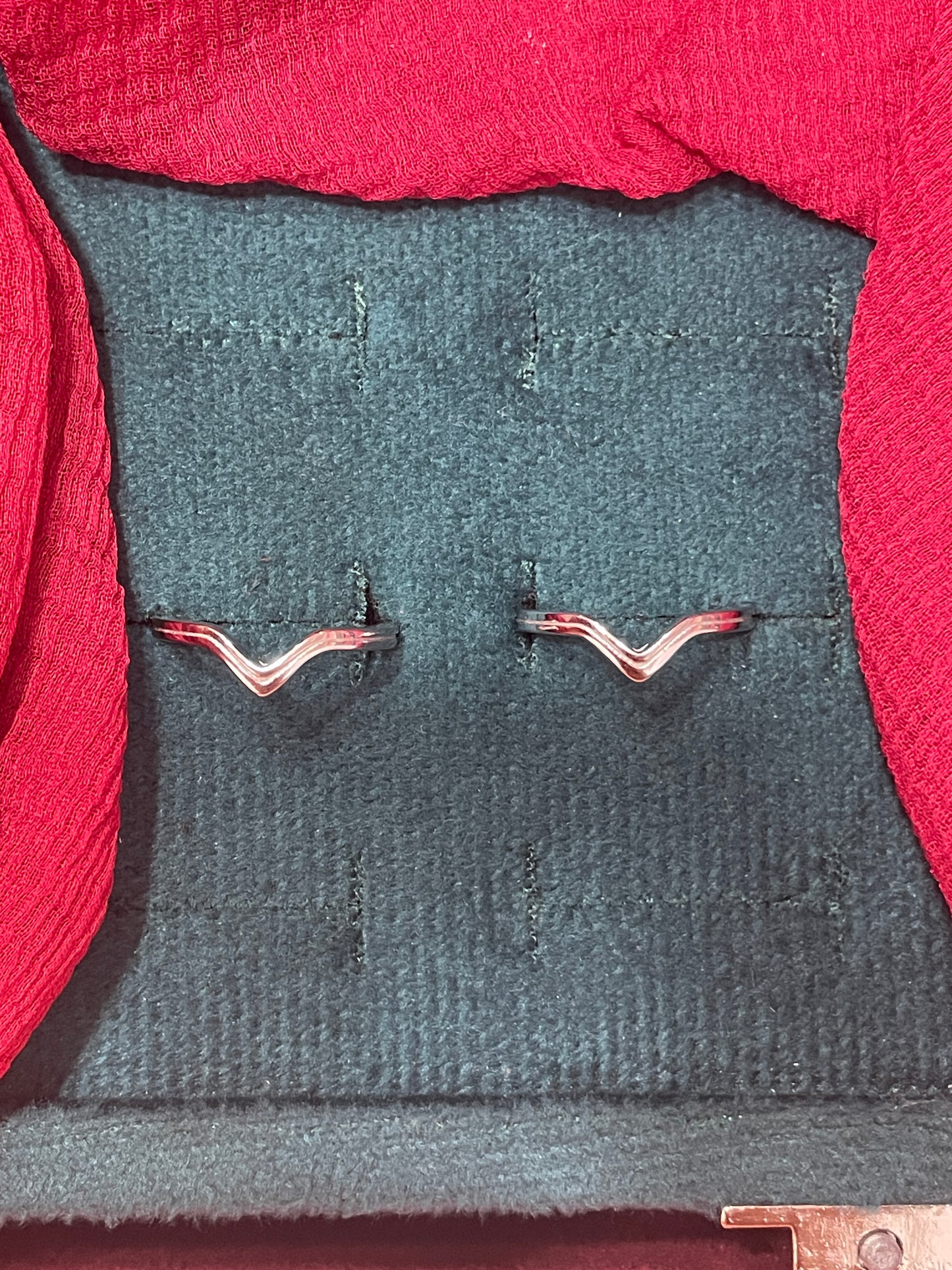 92.5 silver classy stylish V toe rings