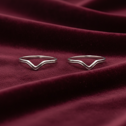 92.5 silver classy stylish V toe rings