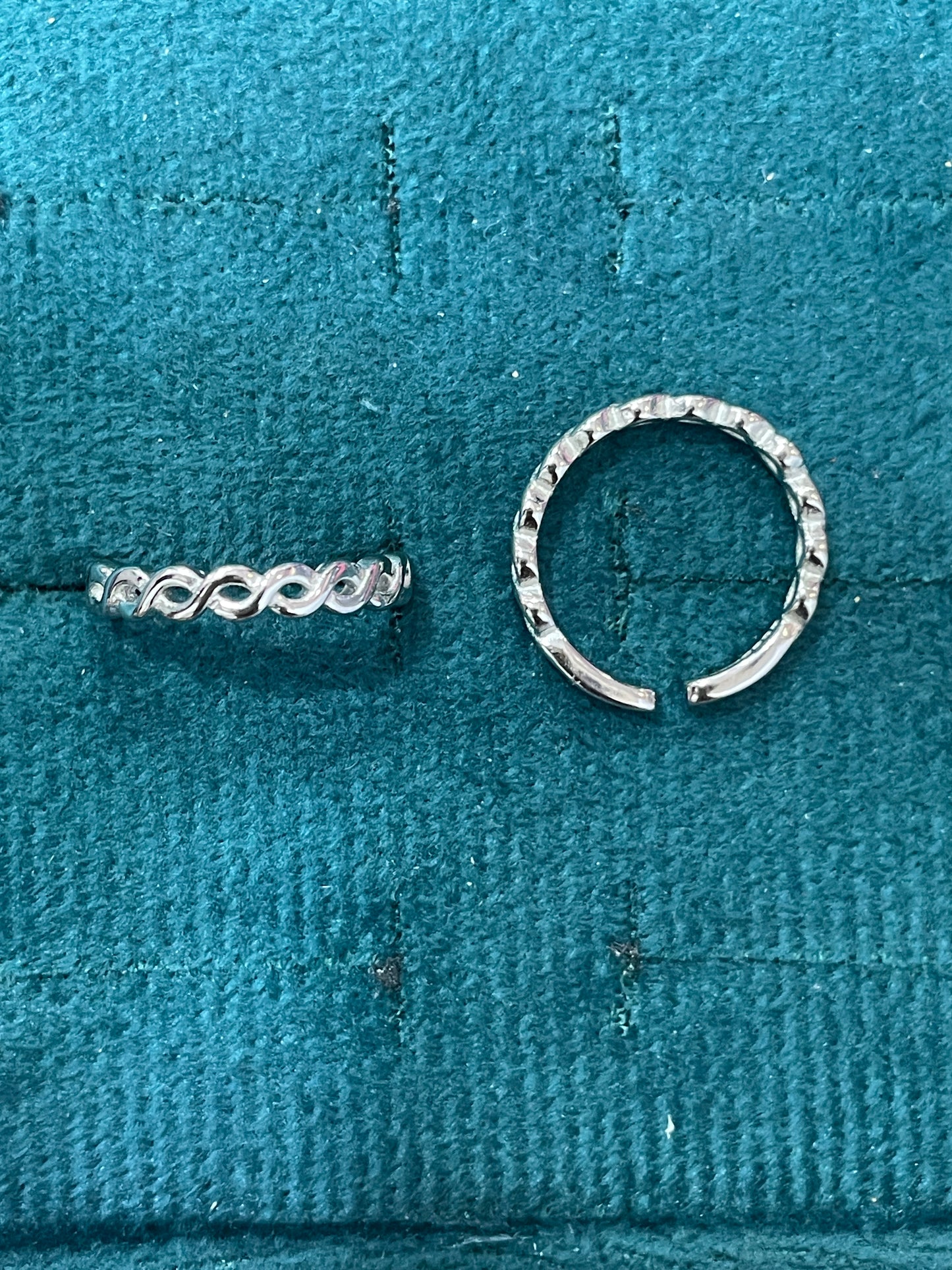 92.5 Silver Twist Toe Rings | Stylish Modern Design | Elegant Foot Jewellery
