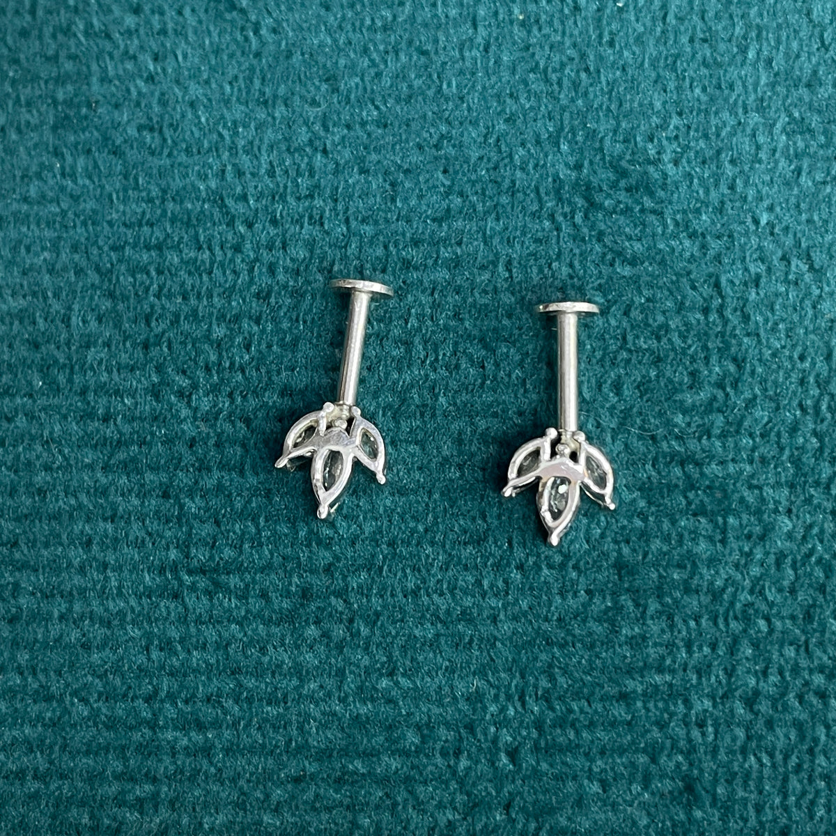 92.5 Silver Three Leaf Dainty Bugadi Pair