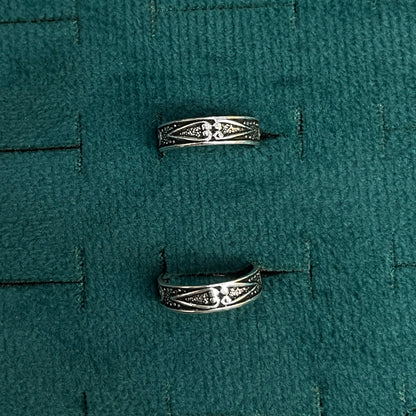 92.5 Silver Oxidised Scroll Band Toe Rings