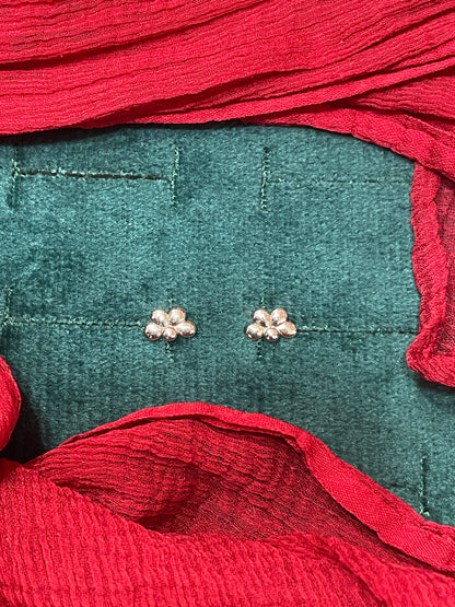 92.5 Silver Simple Flower Earrings for Women | Stylish Minimal Floral Design | Elegant Daily Wear Jewellery
