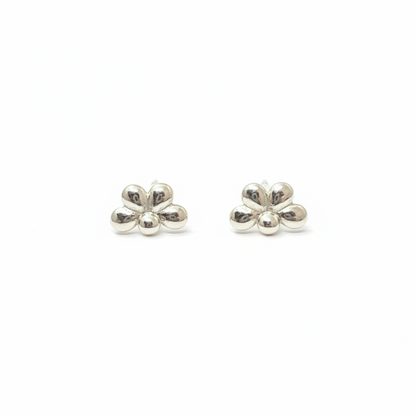 92.5 Silver Simple Flower Earrings for Women | Stylish Minimal Floral Design | Elegant Daily Wear Jewellery